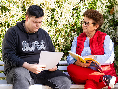 Vorschaubild zur Seite Begleitete betriebliche Ausbildung